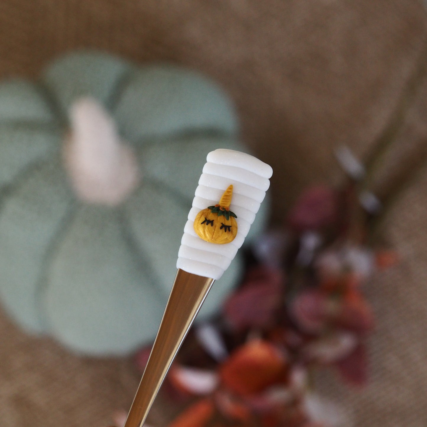 Koktejlová lžička s motivem dýně alá jednorožec