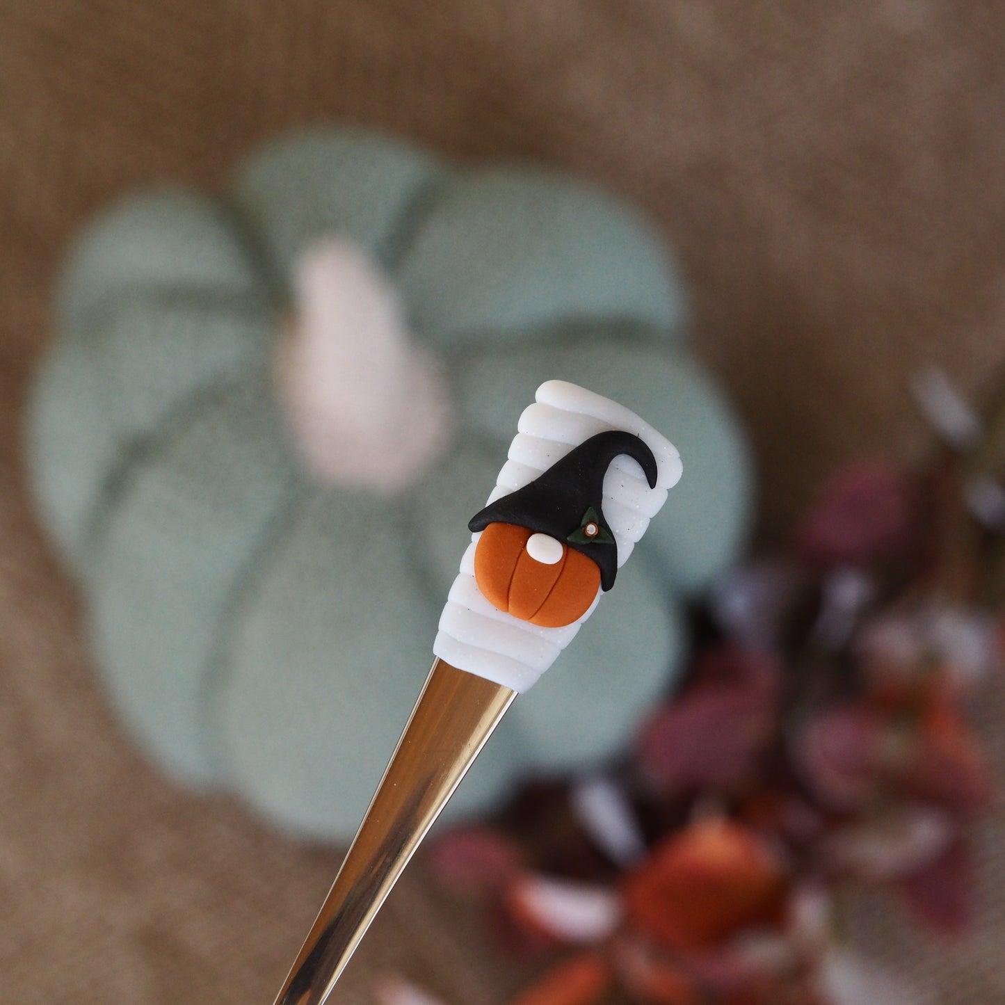 Koktejlová lžička s motivem dýně alá skřítek