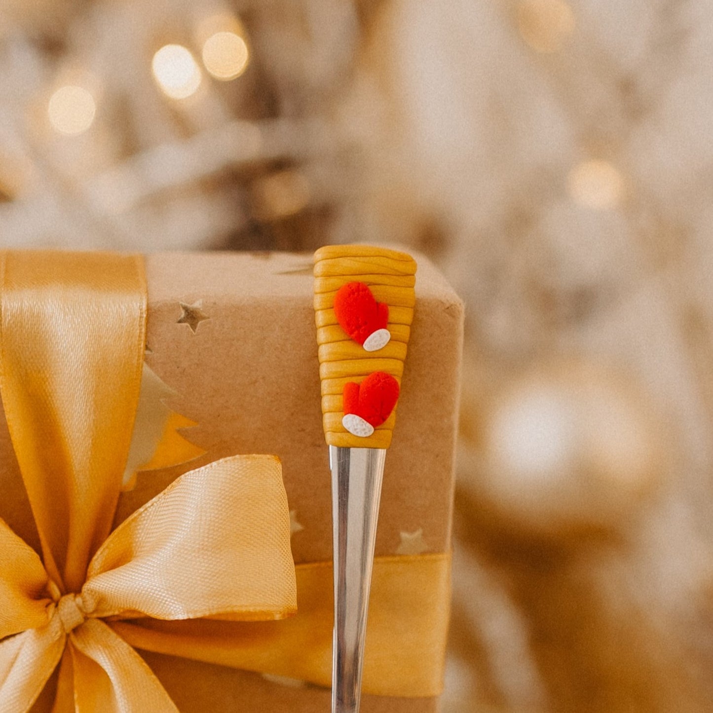 Kávová lžička s motivem rukavic