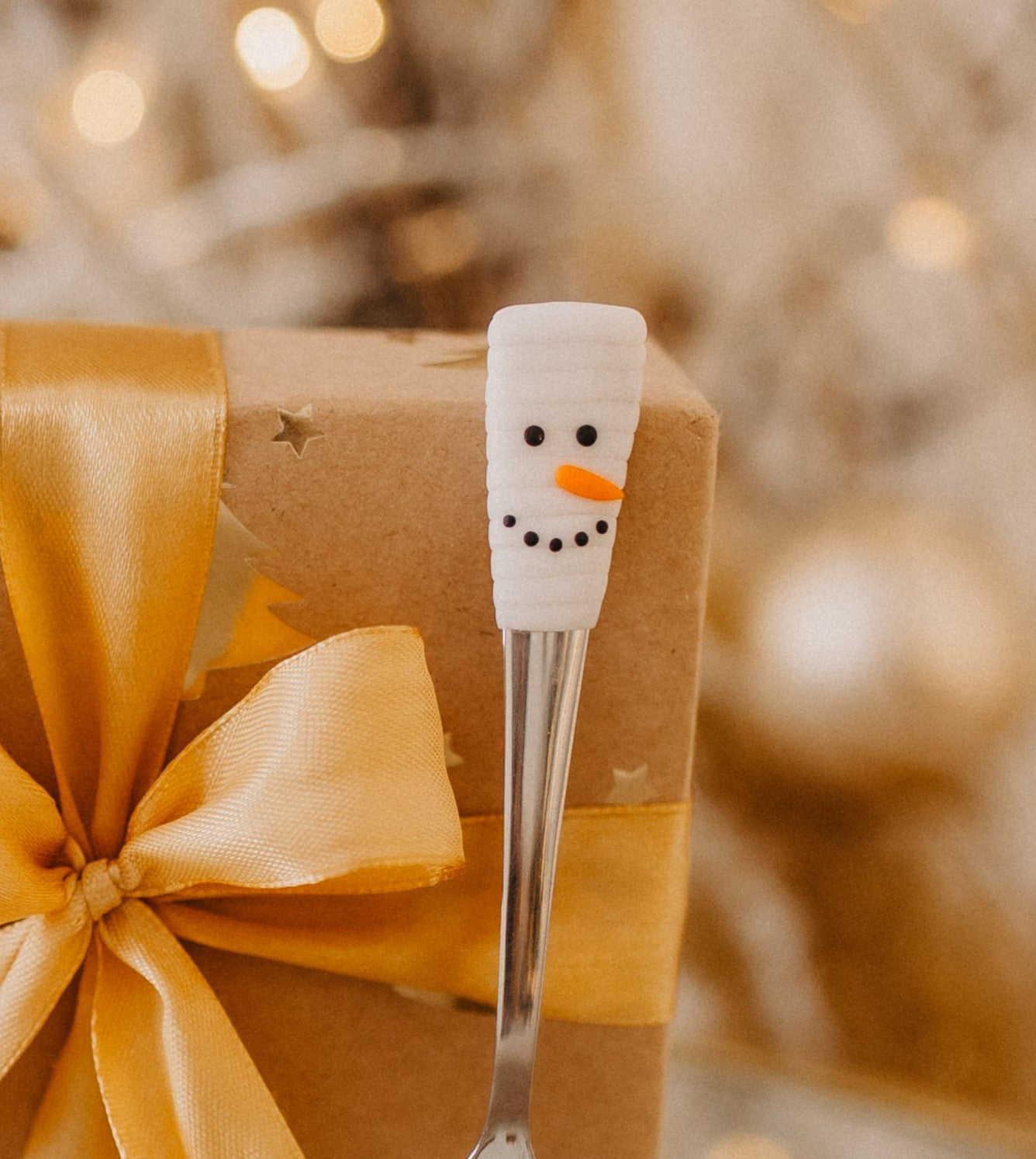 Kávová lžička s motivem minimalistického sněhuláka