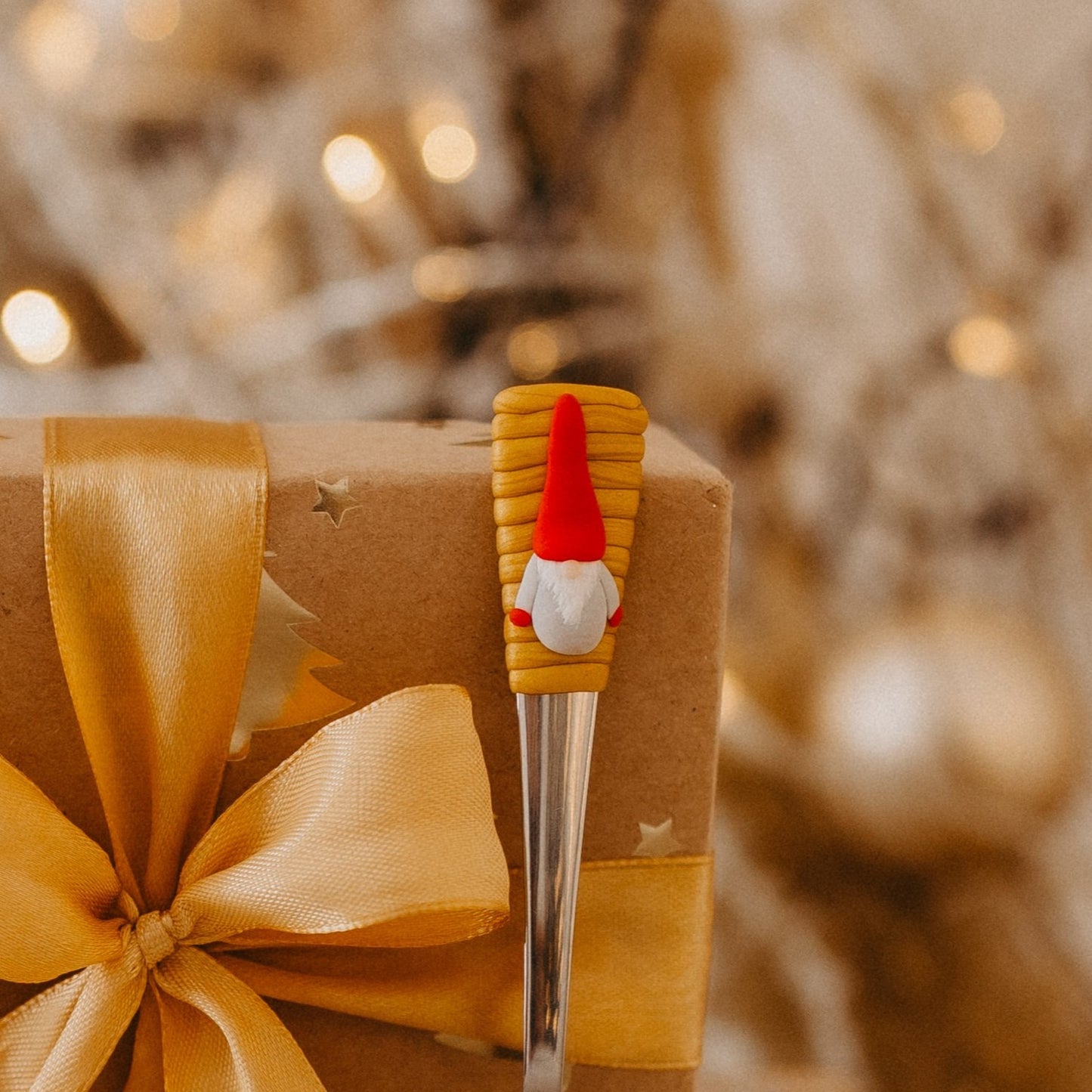 Kávová lžička s motivem vánočního skřítka