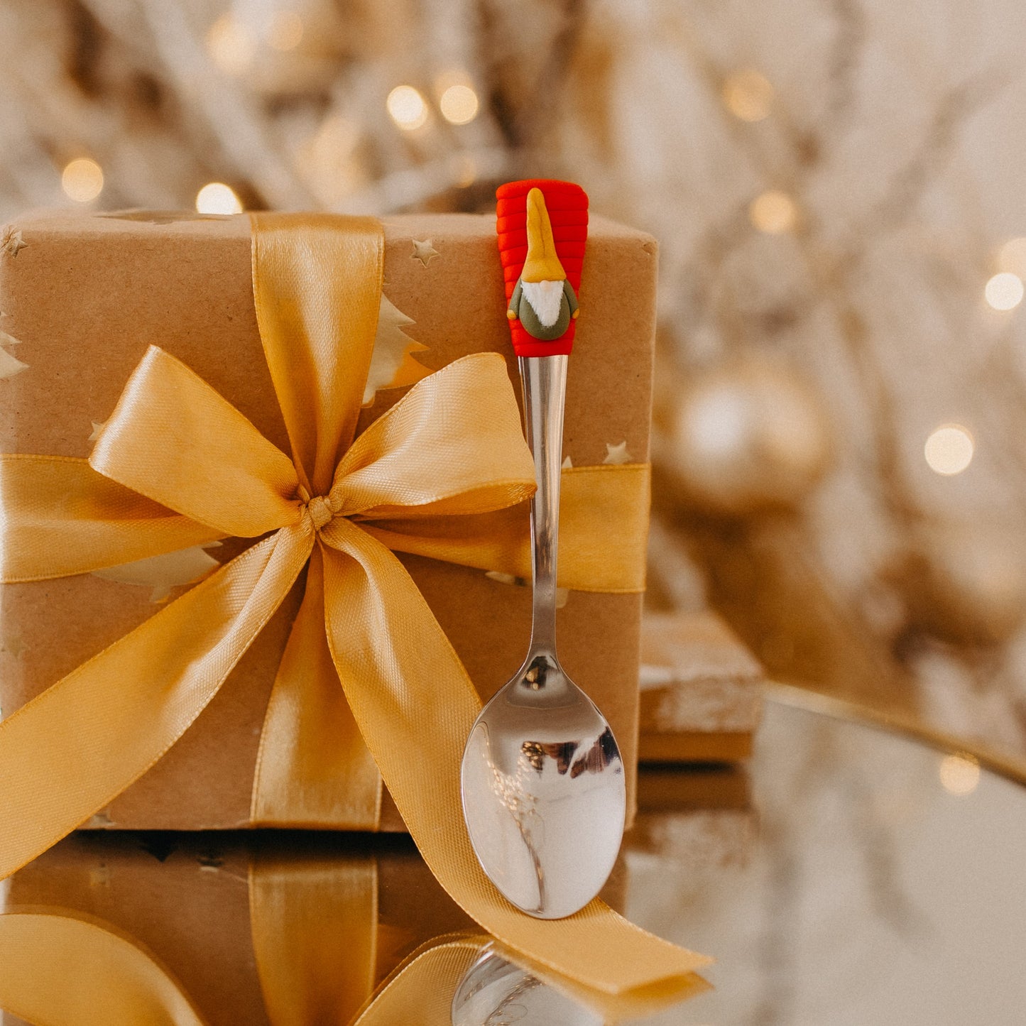 Kávová lžička s motivem vánočního skřítka