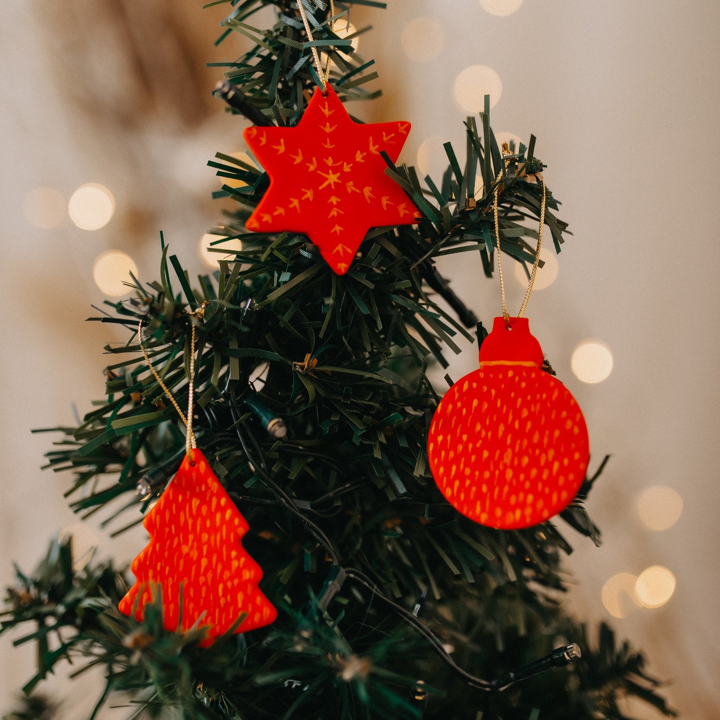Sada šesti ozdob na vánoční stromeček - hvězda, baňka, stromeček