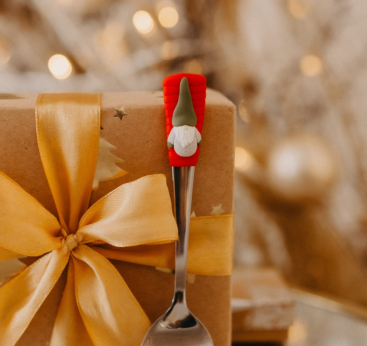 Kávová lžička s motivem vánočního skřítka