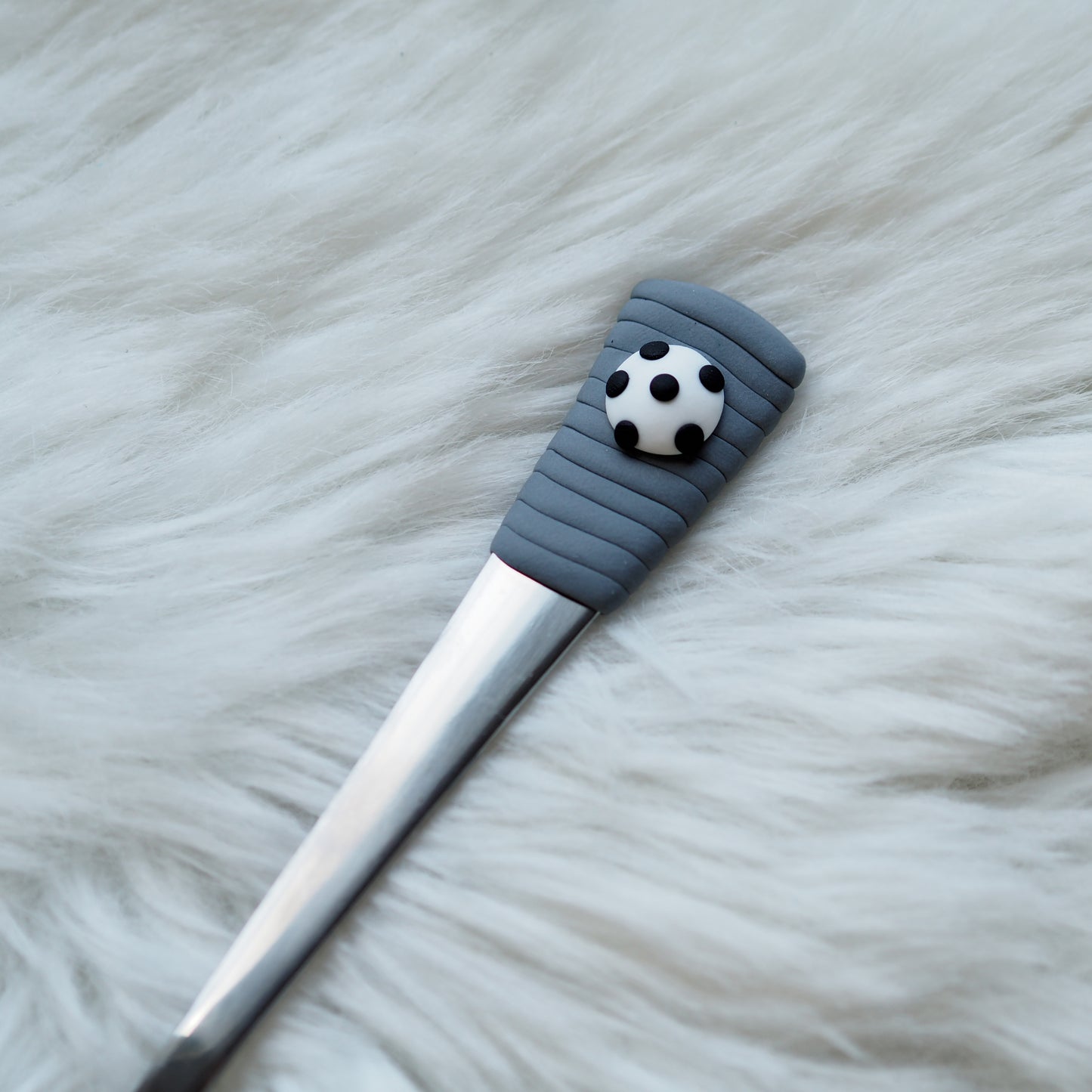 Dezertní/dětská vidlička s motivem fotbalového míče